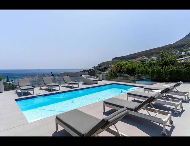 4 BEDROOM HOUSE FOR SALE IN LLANDUDNO